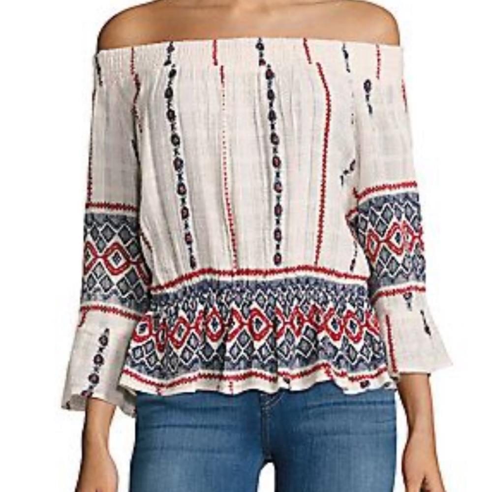 Cute printed top!